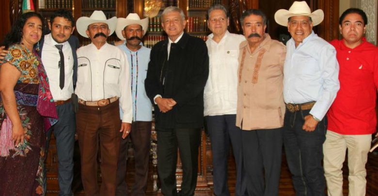 AMLO se reúne con familiares del general Emiliano Zapata 1 1546969990 AMLO se reúne con familiares del general Emiliano Zapata