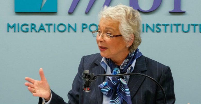 Mayoría de migrantes de nuevas caravanas se queda en México, con visa humanitaria: Sánchez Cordero 1 Mayoría de migrantes de nuevas caravanas se queda en México