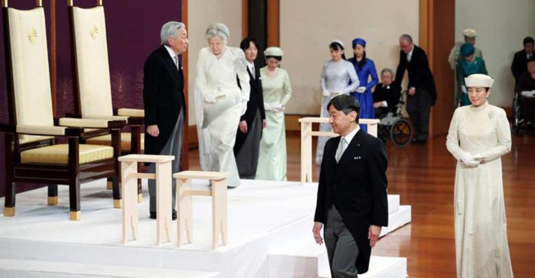 Emperador Naruhito recibe tesoros imperiales de Japón 1 1556678428 Emperador Naruhito recibe tesoros imperiales de Japón