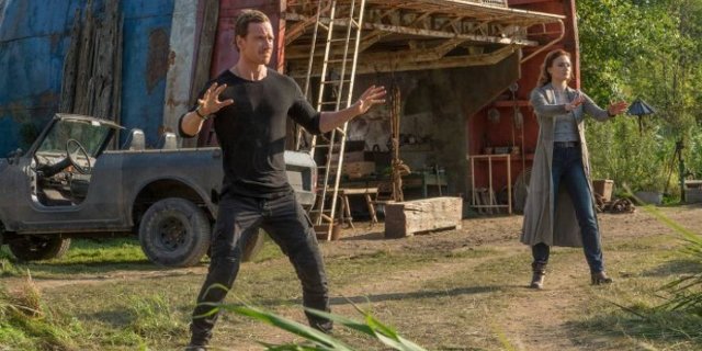 Jean Grey y Magneto se enfrentan en el New Dark Phoenix Clip 1 Jean Grey y Magneto se enfrentan en el New Dark
