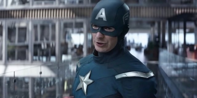 La última línea de Chris Evans como Capitán América en Avengers: Endgame fue "realmente estúpido" 1 La última línea de Chris Evans como Capitán América en