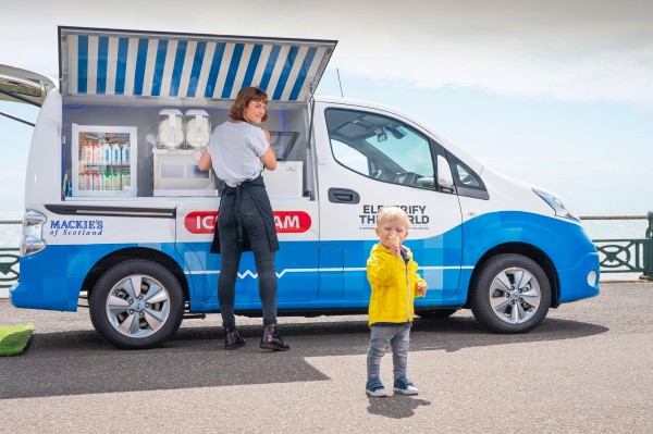 La furgoneta de helados de cero emisiones de Nissan usa baterías EV viejas para mantener las cosas frescas