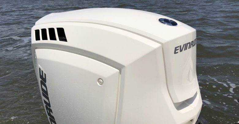 El nuevo E-TEC 150 de Evinrude es el motor de embarcación más eficiente que hemos visto