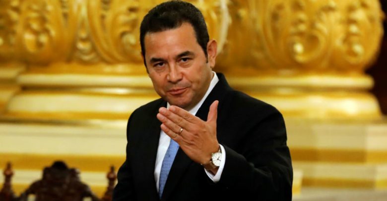 Jimmy Morales entrega revocatoria para negociar que Guatemala sea “tercer país seguro” (Video) 1 Jimmy Morales entrega revocatoria para negociar que Guatemala sea “tercer país seguro” (Video)