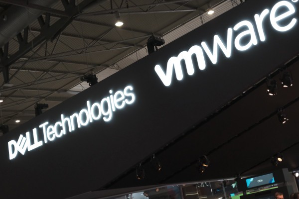 Cómo Pivotal fue rescatado por un miembro de la familia Dell, VMware 1 Cómo Pivotal fue rescatado por un miembro de la familia Dell, VMware
