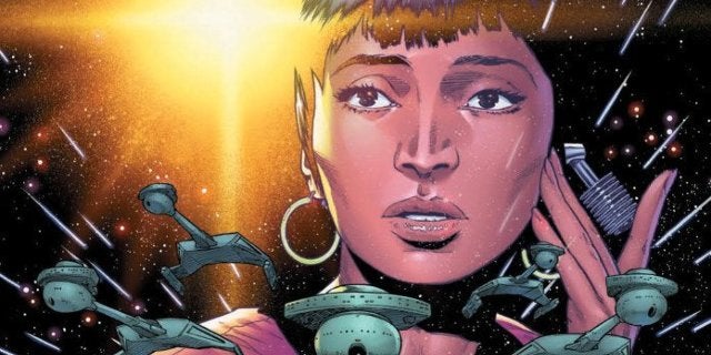 Uhura se comunica con un tholiano en el avance del año cinco 1 Uhura se comunica con un tholiano en el avance del