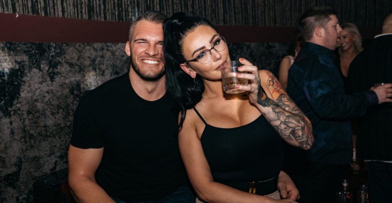JWoww de Jersey Shore compra aretes de diamantes luego de la división 1 JWoww de Jersey Shore compra aretes de diamantes luego de