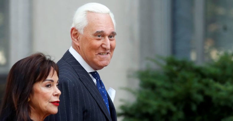 Corte federal halla culpable de mentirle al Congreso a Roger Stone, amigo y aliado de Trump 1 Corte federal halla culpable de mentirle al Congreso a Roger Stone, amigo y aliado de Trump