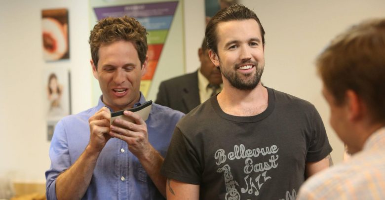 Siempre está soleado: Mac y Dennis compran un resumen del episodio de tiempo compartido 1 Siempre está soleado Mac y Dennis compran un resumen del