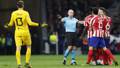El Atlético pidió la segunda amarilla de Mané 1 El Atlético pidió la segunda amarilla de Mané