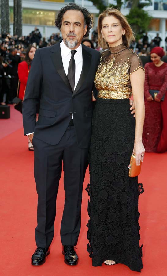 Penélope Cruz acapara los focos en la arriesgada alfombra roja de ‘Dolor y gloria’ en Cannes 14 1586755945 748 Penelope Cruz acapara los focos en la arriesgada alfombra roja