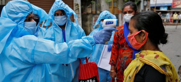 Palacio presidencial de India confina a 500 personas por alarma de coronavirus