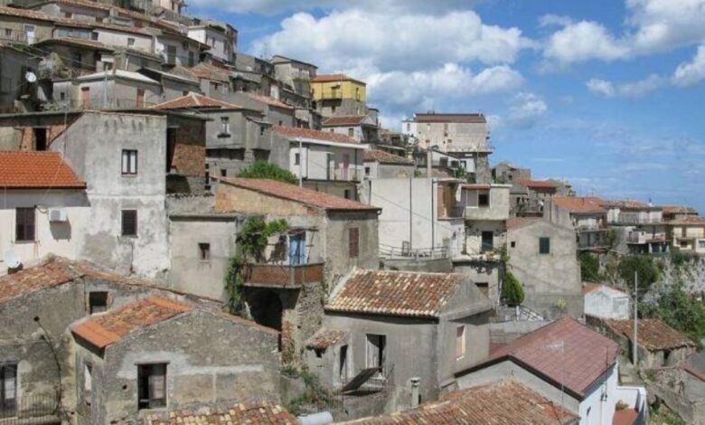 Un pueblo italiano, libre de coronavirus, vende casas a un euro: cómo acceder 1 Un pueblo italiano, libre de coronavirus, vende casas a un euro: cómo acceder