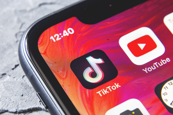 TikTok expande los controles parentales para incluir búsquedas, comentarios y privacidad de la cuenta 1 Kids now spend nearly as much time watching TikTok as YouTube in U.S., U.K. and Spain