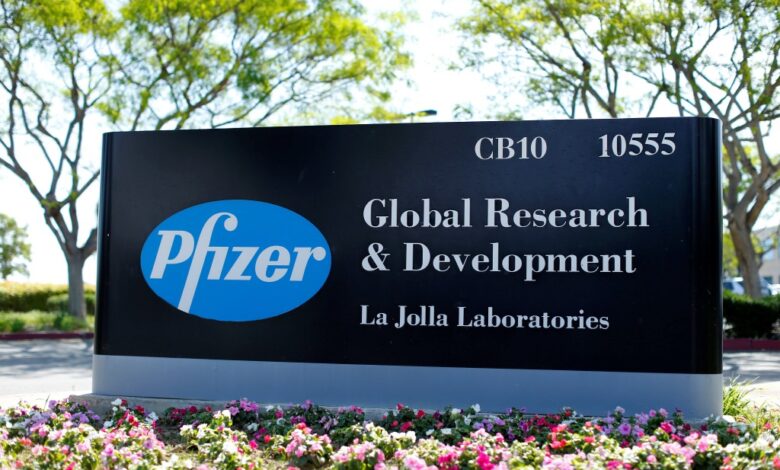 EU pagará a Pfizer 1,950 mdd para que produzca 100 millones de dosis de vacuna Covid-19 1 EU pagará a Pfizer 1,950 mdd para que produzca 100 millones de dosis de vacuna Covid-19