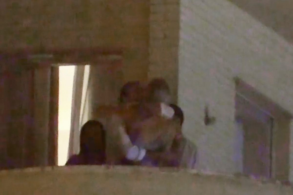 Enrique Ponce, sufre una cogida en el Puerto de Santa María 3 Enrique Ponce y Ana Soria