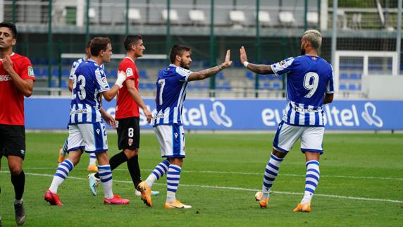 Cracks en marcha, a la espera de Silva 5 Portu y Willian José chocan sus manos