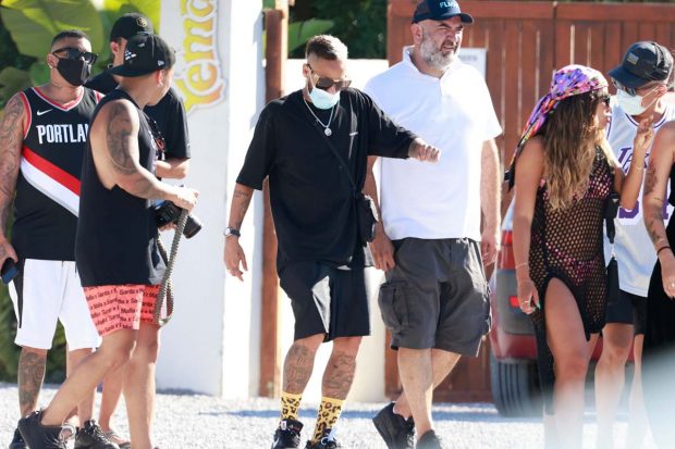 La vacaciones de Neymar en Ibiza tras la derrota de su equipo 4 Neymar