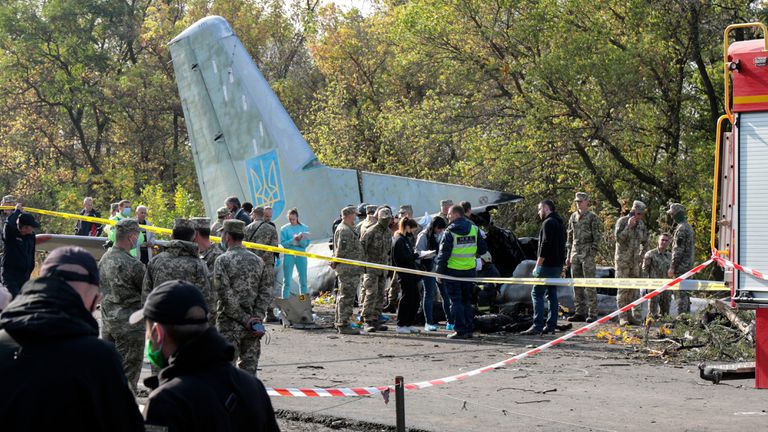 El siniestro de un avión militar durante un vuelo de entrenamiento en Ucrania causa 26 muertos 1 1601153026 El siniestro de un avion militar durante un vuelo de