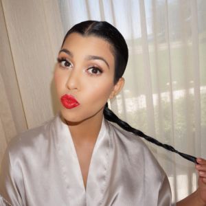 La estrella de la NBA (y del clan Kardashian) que casi no vivió para contarlo: así se gestó la milagrosa recuperación de Lamar Odom 4 Kourtney Kardashian poniendo morritos.