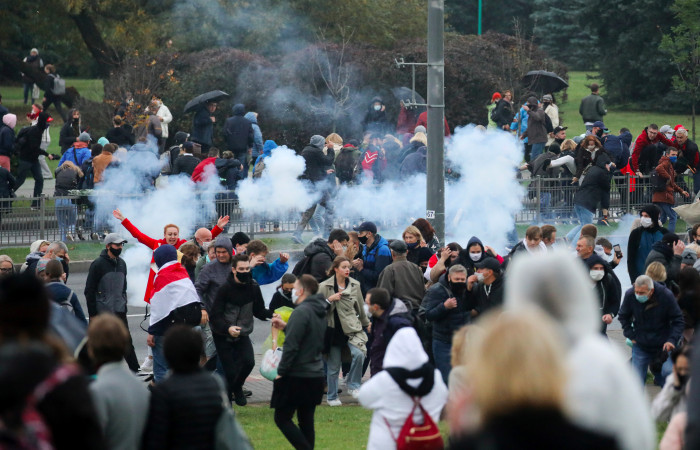 Bielorrusia permite a la policía utilizar armas de combate durante las protestas 2 Bielorrusia permite a la policia utilizar armas de combate durante