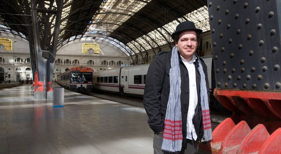 Barcelona, el desencant literari 2 Mathias Énard reflecteix la petja musulmana a la ciutat de Barcelona.