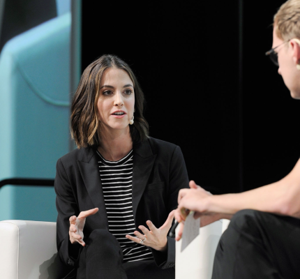 La fundadora de Mirror, Brynn Putnam, habla de la vida con Lululemon, y si vendió demasiado pronto 1 La fundadora de Mirror, Brynn Putnam, habla de la vida con Lululemon, y si vendió demasiado pronto