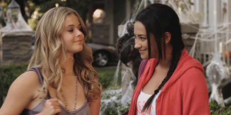 Pretty Little Liars: por qué Emily es en realidad el personaje principal del programa 10 1614962550 690 Pretty Little Liars por que Emily es en realidad el.5