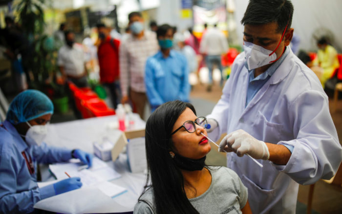 India sufre mayor incremento de infecciones diarias de Covid-19 en cinco meses 1 India sufre mayor incremento de infecciones diarias de Covid-19 en cinco meses