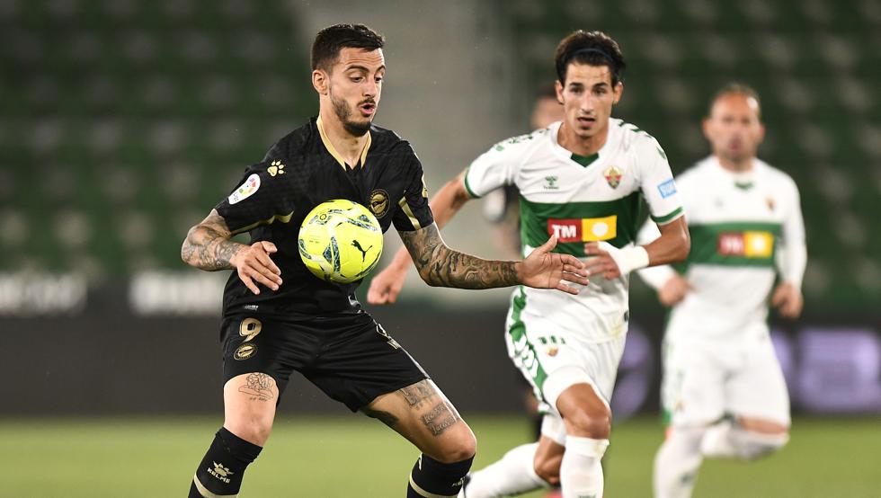 Joselu, opción que gusta al Sevilla para el ataque 1 Joselu opcion que gusta al Sevilla para el ataque