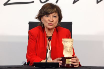 Nativel Preciado sitúa a África en el mapa del Premio Azorín de Novela 2 Nativel Preciado, con el Premio Azorín de Novela.