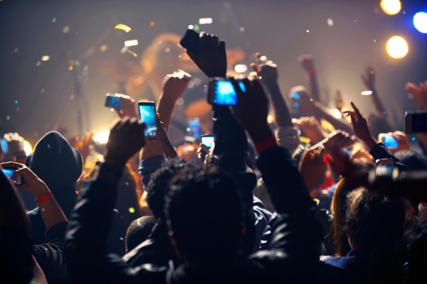 La startup blockchain S! NG quiere que los creadores se apoyen en las NFT para proteger su propiedad intelectual 1 A medida que los lugares reabren, Mixhalo anuncia nueva tecnología para la transmisión de eventos en vivo en persona