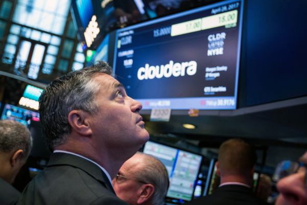 Cloudera se convertirá en privado ya que KKR & CD&R lo compran por $ 5.3B 1 Cloudera se convertirá en privado ya que KKR & CD&R lo compran por $ 5.3B
