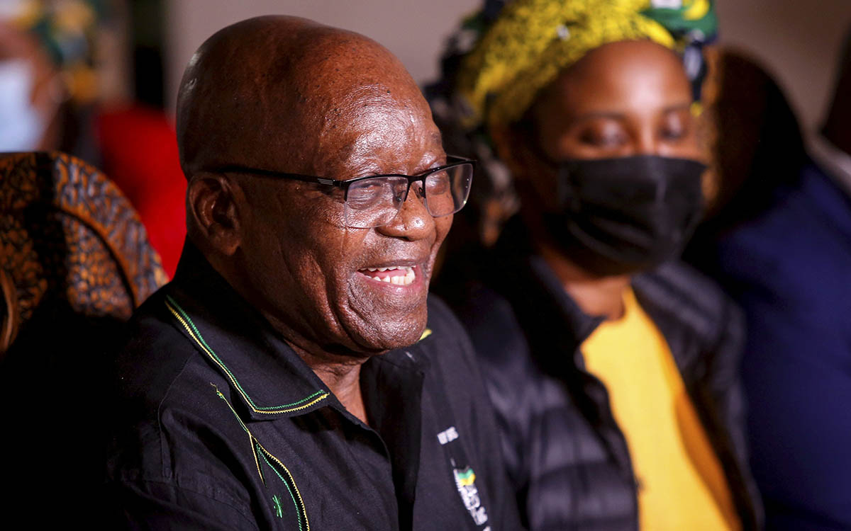 El expresidente de Sudáfrica Jacob Zuma se entrega a la Policía 1 1625722832 655 El expresidente de Sudafrica Jacob Zuma se entrega a la
