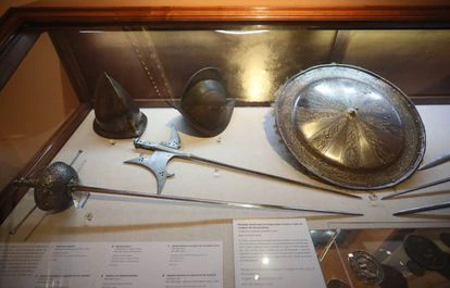 Batalla de Lepanto: “La más alta ocasión que vieron los siglos” 3 Armamento original de la batalla de Lepanto, de los tercios y jenízaros, que se expone en el Museo Naval de Madrid.