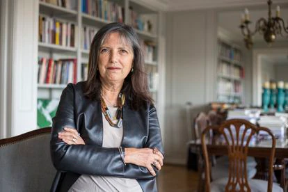 “Ese terror no puede servir solo para vender programas de televisión y crear morbo. Ayudémoslas” 3 La escritora argentina, Claudia Piñeiro, en su domicilio del barrio porteño de Palermo.
