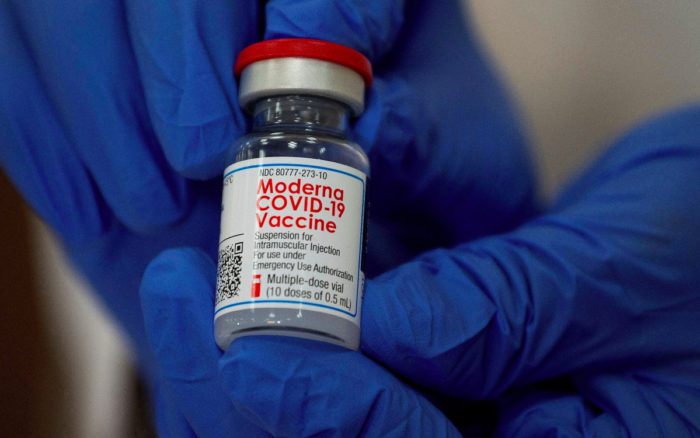 Vacuna anti-Covid de Moderna genera el doble de anticuerpos que la de Pfizer: estudio 1 Contaminante en vacunas de Moderna podría ser partícula metálica: NHK