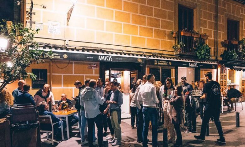 Amicis, el restaurante de la serie Valeria de Netflix 1 1631472642 Amicis el restaurante de la serie Valeria de Netflix