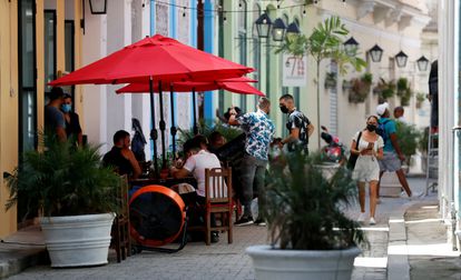 El Gobierno de Cuba autoriza las primeras 32 empresas privadas 2 Un restaurante de La Habana, Cuba, el pasado 25 de septiembre.