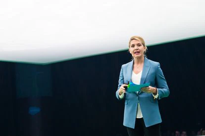 Los profesionales del ‘marketing’ ven con optimismo el futuro 2 Laura Guzmán, Vicepresidenta del Área de Cloud Sales en Salesforce Iberia.