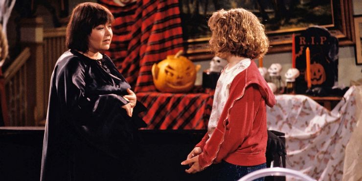 Roseanne: 7 mejores episodios de Halloween, clasificados | 8 1634691672 515 Roseanne 7 mejores episodios de Halloween clasificados.5