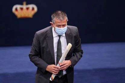 Los Premios Princesa de Asturias vuelven a convertir Oviedo en una fiesta 5 El escritor Emmanuel Carrére, tras recibir el galardón.
