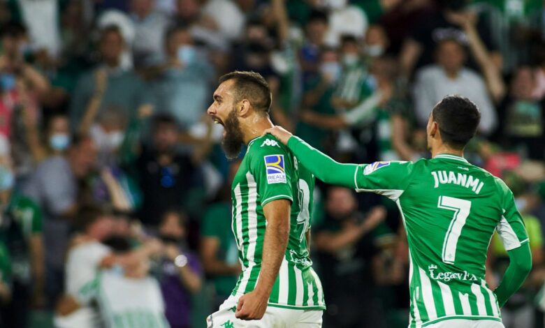 El Betis vive en la felicidad y pasa por encima del Valencia 1 El Betis vive en la felicidad y pasa por encima