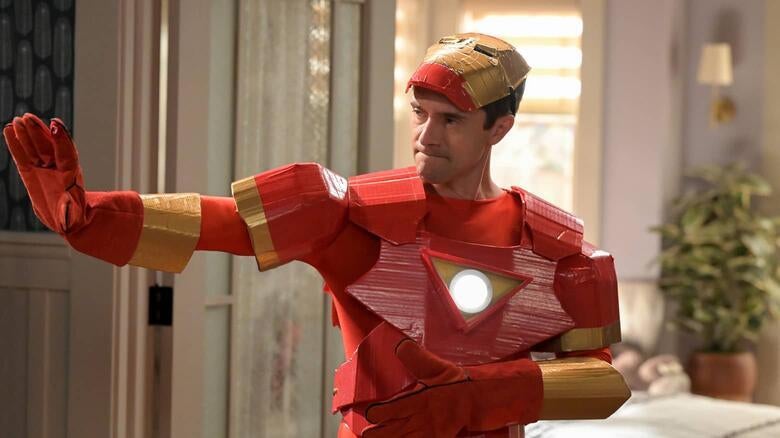 La estrella de economía doméstica Topher Grace se convierte en Iron Man 1 La estrella de economia domestica Topher Grace se convierte en