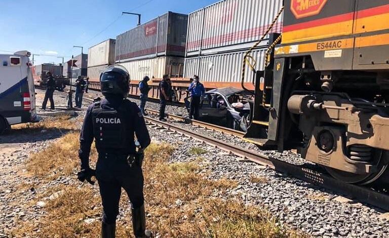 Muere conductor de auto embestido por el tren en Santa María Magdalena, deja en orfandad a tres niños 1 Muere conductor de auto embestido por el tren en Santa María Magdalena, deja en orfandad a tres niños