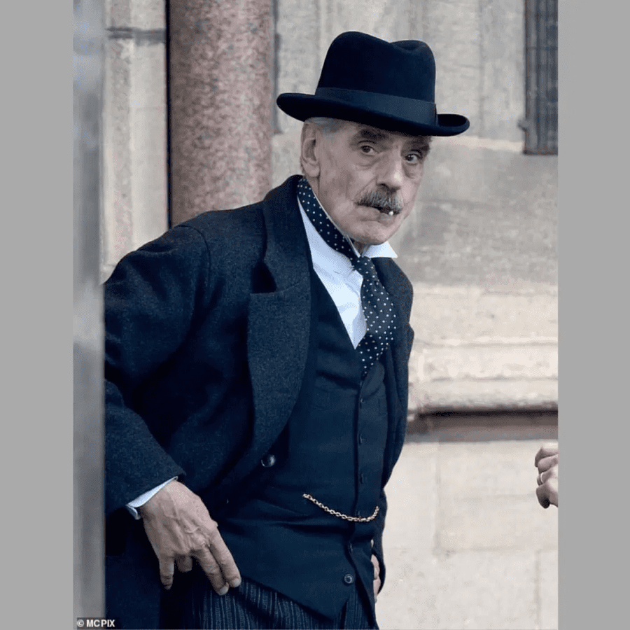 munich-jeremy-irons-netflix-película-neville-chambelán munich jeremy hierros netflix película neville chambelán