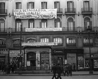 “Quinta columna”: la expresión multiusos que sirvió para comunistas, conspiradores católicos o islamistas radicales 2 La Puerta del Sol de Madrid, en noviembre de 1936.