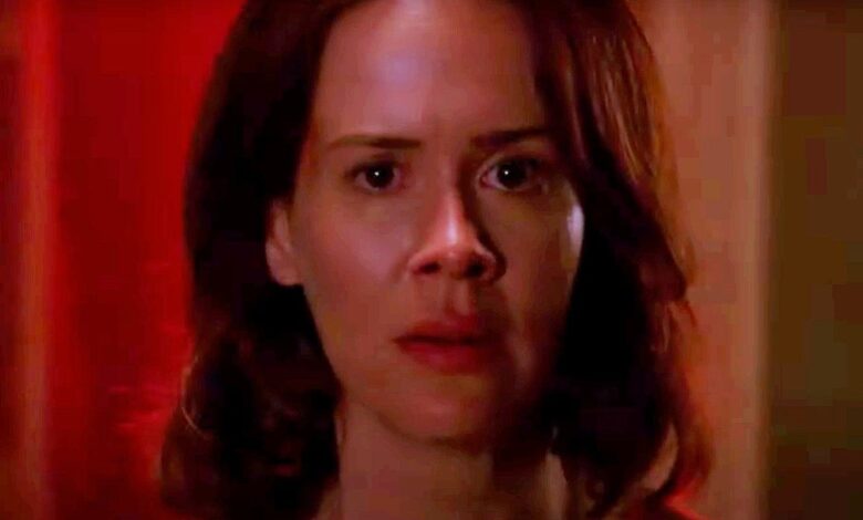 Sarah Paulson recrea el momento en que el asesino de AHS está escapando en un video de TikTok 1 Sarah Paulson recrea el momento en que el asesino de AHS está escapando en un video de TikTok