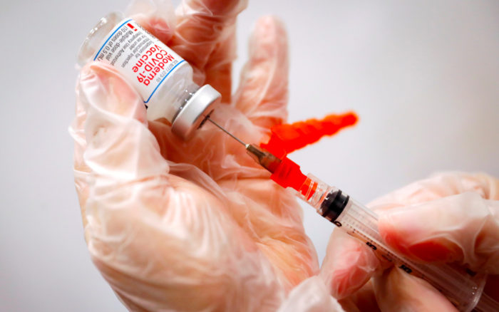 Farmacéuticas avivan crisis de derechos humanos por negarse a compartir vacunas contra Covid: AI 1 Farmacéuticas avivan crisis de derechos humanos por negarse a compartir vacunas contra Covid: AI