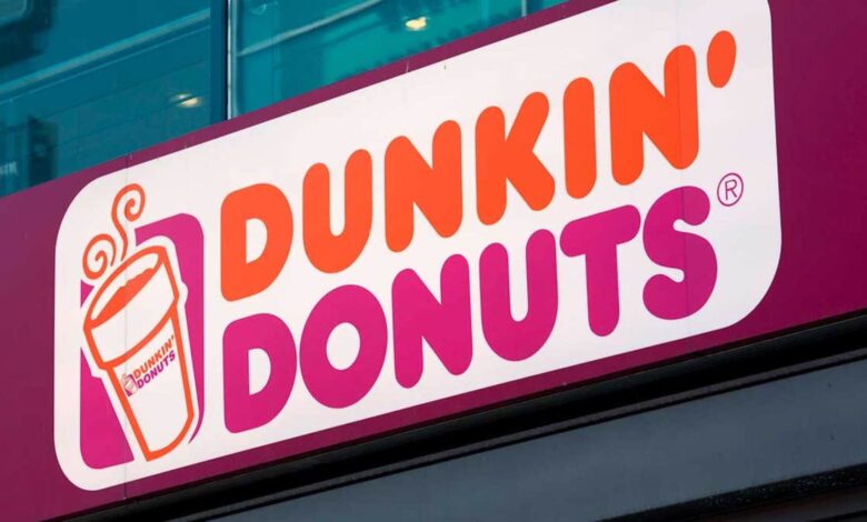¿Por qué Dunkin Coffee se llama en el resto del mundo Dunkin Donuts excepto en España? 1 Por que Dunkin Coffee se llama en el resto del